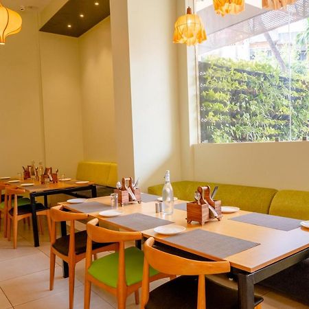 帕纳吉 Tgi Ameya Grand酒店 外观 照片